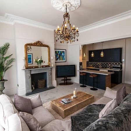 Court House Apartment Cheltenham Esterno foto