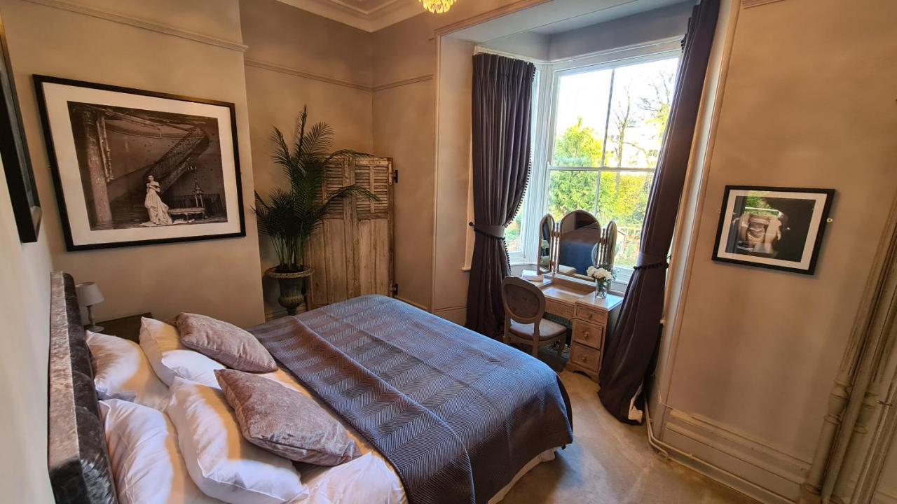 Court House Apartment Cheltenham Esterno foto