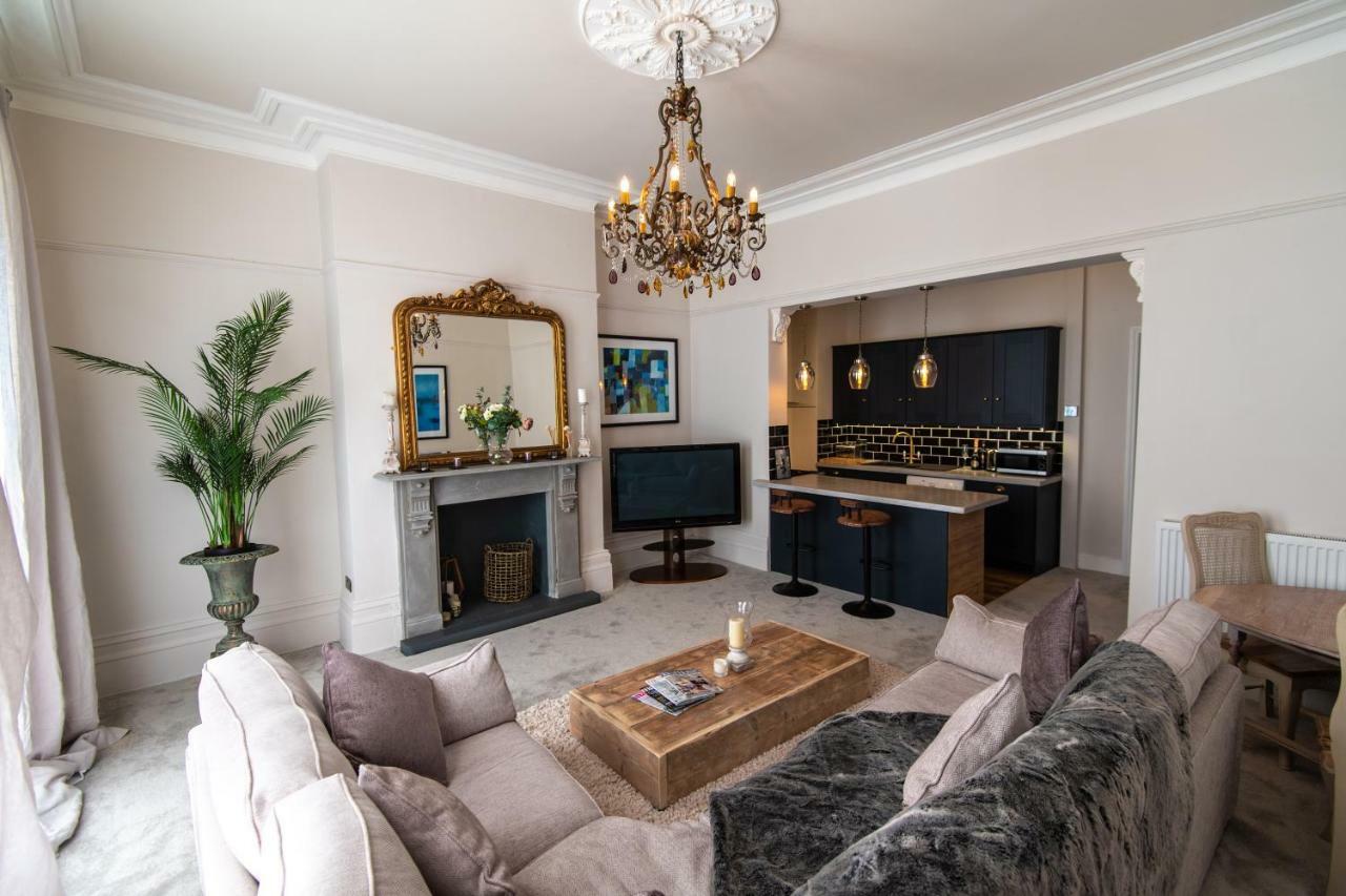 Court House Apartment Cheltenham Esterno foto