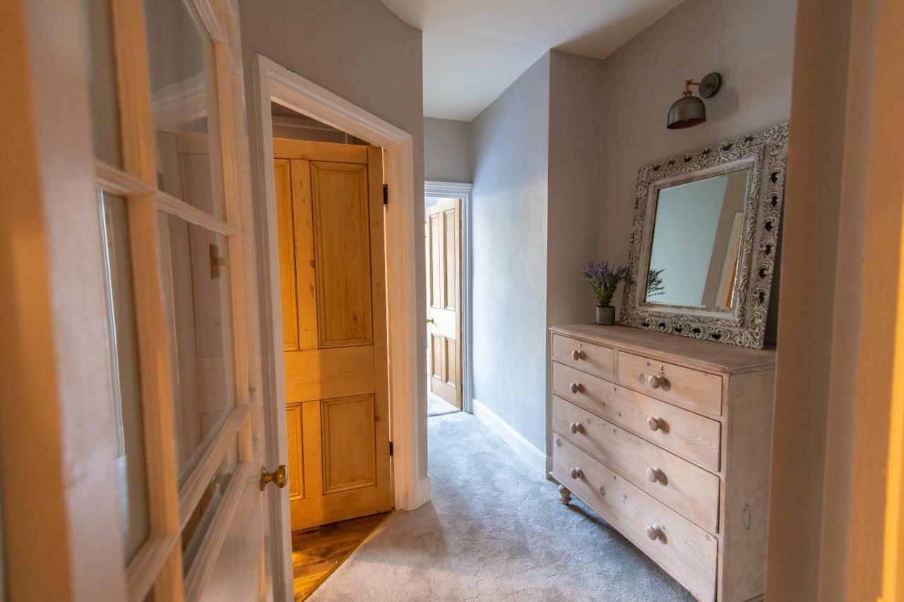 Court House Apartment Cheltenham Esterno foto