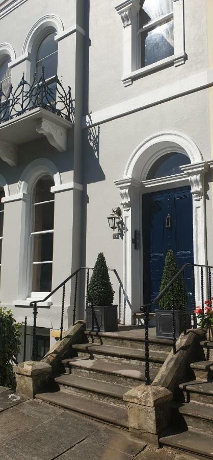 Court House Apartment Cheltenham Esterno foto